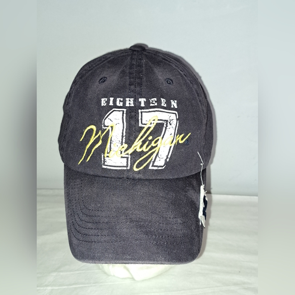 NCAA University of Michigan buckle strap back hat